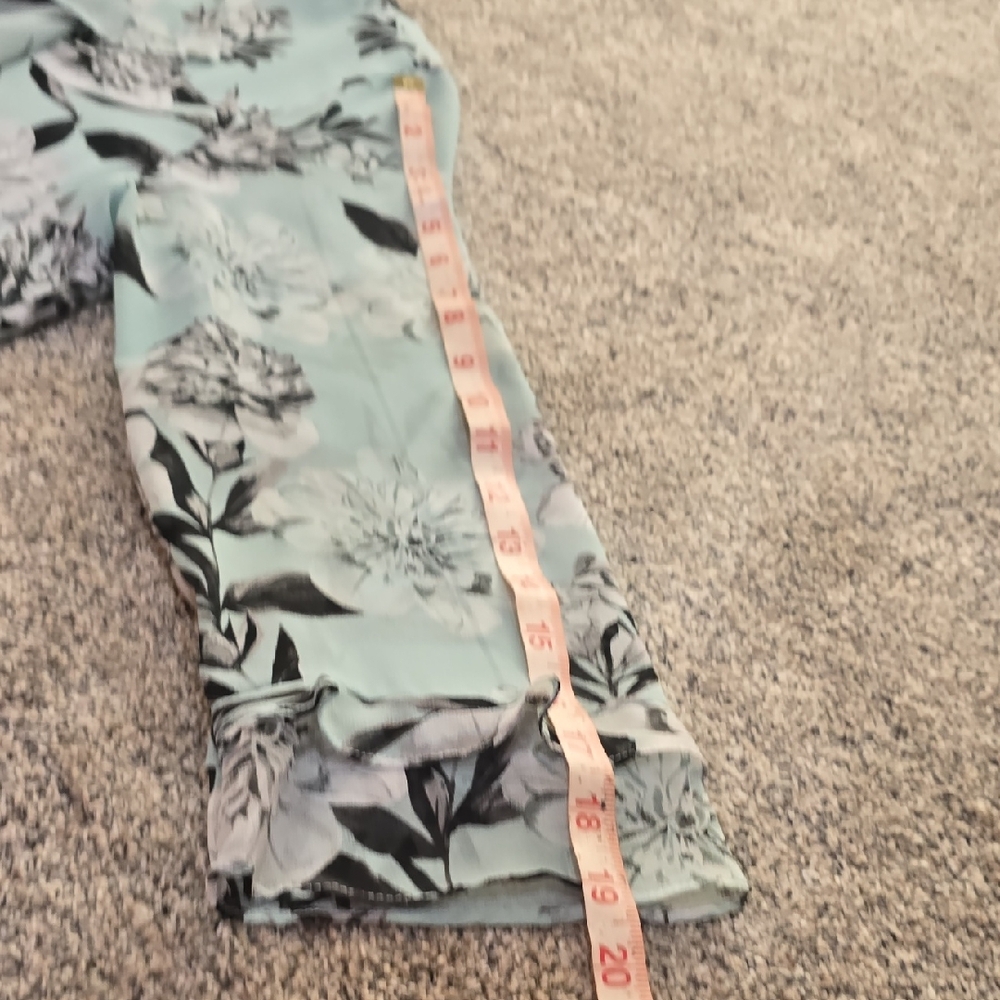 Karl Lagerfield Mint Green Floral Ruffle Blouse - Picture 6 of 8
